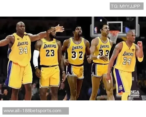 湖人首发阵容调整东契奇与斯玛特携手出战八村海斯助力缺阵的詹姆斯艾顿 湖人首发阵容调整东契奇与斯玛特携手出战八村海斯助力缺阵的詹姆斯艾顿