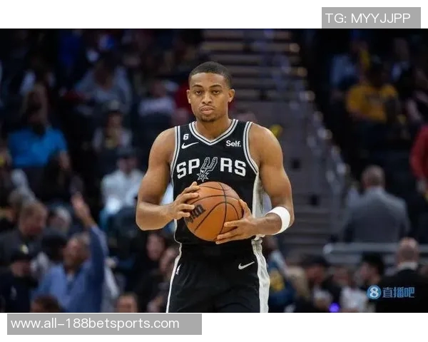 凯尔登约翰逊表现平平12分1板1助外线手感不佳三分球未能命中